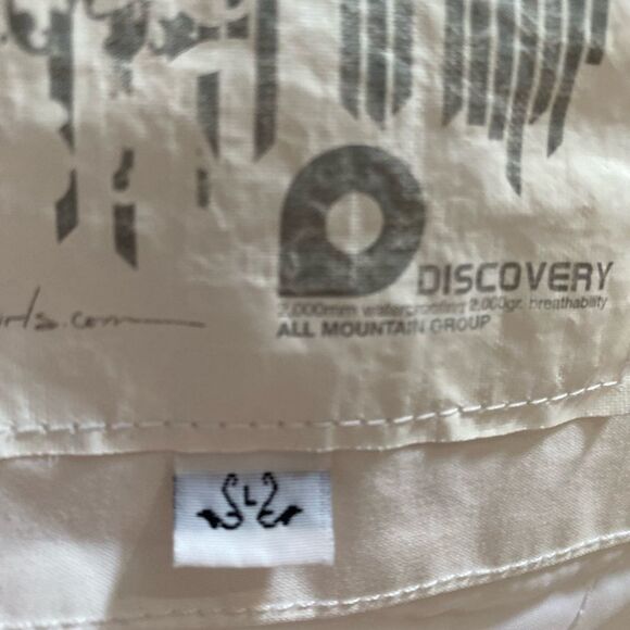 Billabong Collab with Live Fast Dark Feminine Collection White Bomber Jacket - Picture 14 of 16